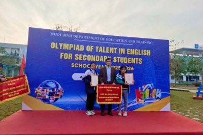 Vinh danh những “Đoá hoa điểm 10” của trường THCS Hưng Công